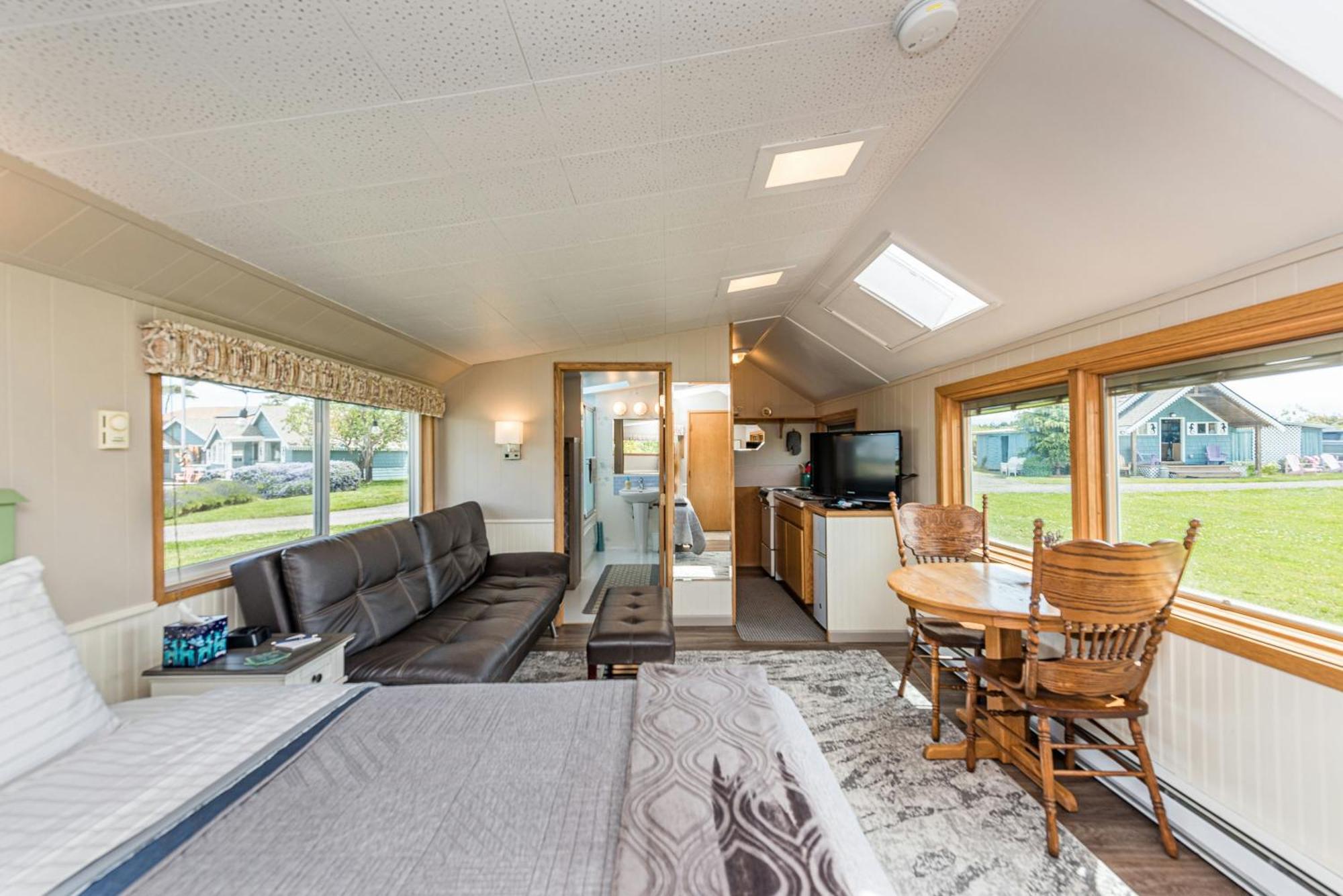 Juan De Fuca Waterfront Hotel & Cottages Sequim Exterior foto